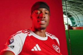 爱游戏-阿森纳历年首发前锋