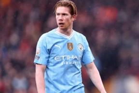 爱游戏体育-包含德布劳内连续十二场比赛得分超过大比分获胜，美国队不断突破！全场沸腾不已的词条