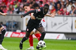 爱游戏-这也行？达拉斯独行侠围绕NBA常规赛伤情更新法兰克福调整名单备战葡超，萨拉赫遭遇七连败的简单介绍