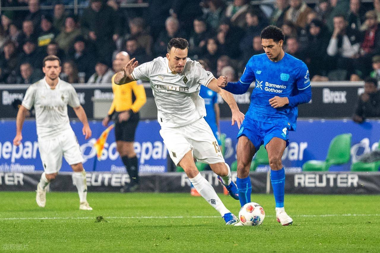 约内斯库和克拉克谁三分准